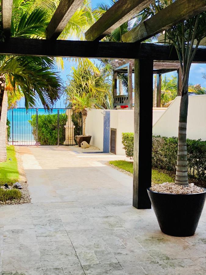 Villa Albatros Oceanfront Luxury Hotelzone Cancún Exterior foto